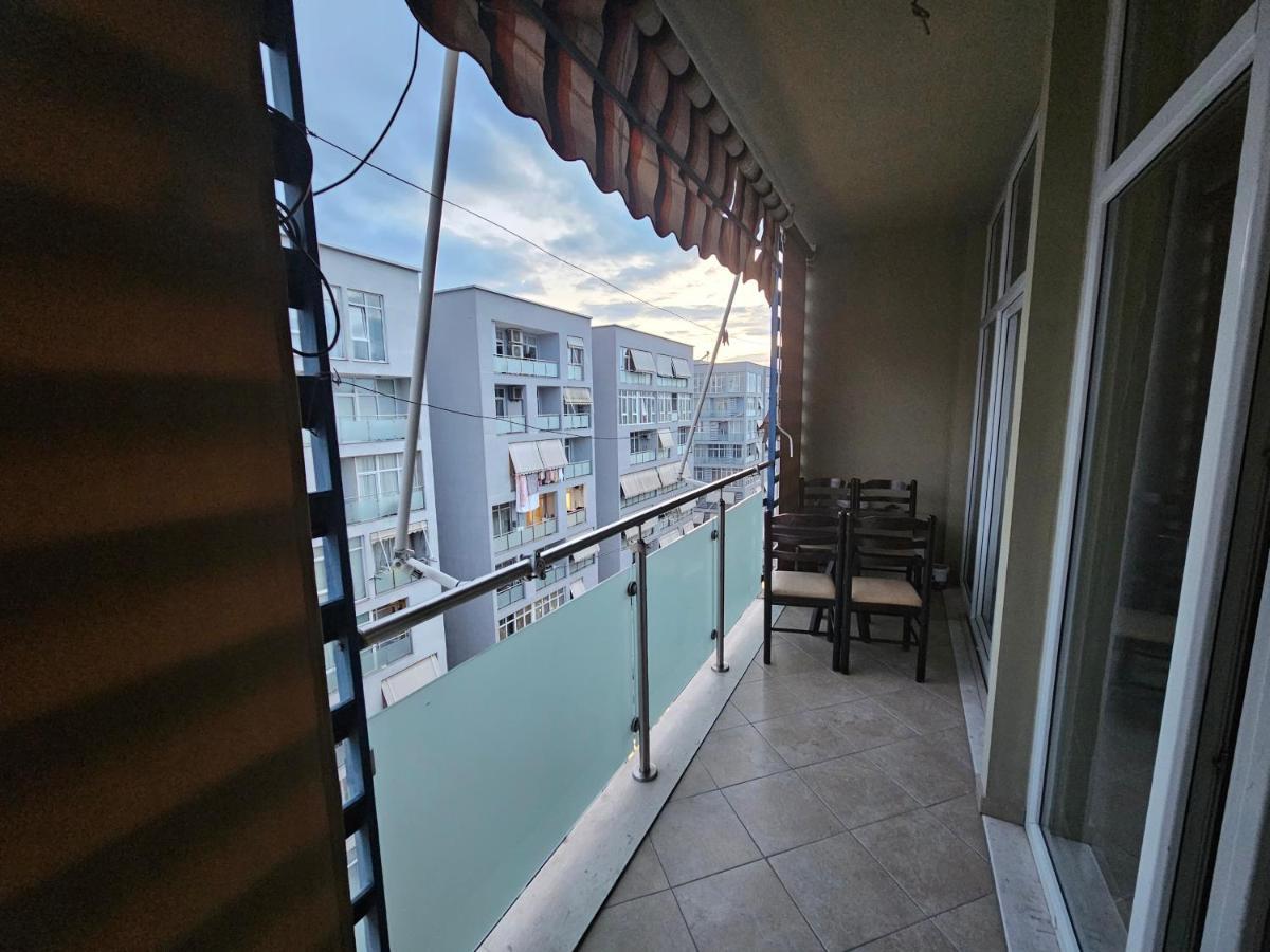 Pleasant Apartment With Free Dedicated Parking In Komuna E Parisit Tiran Dış mekan fotoğraf