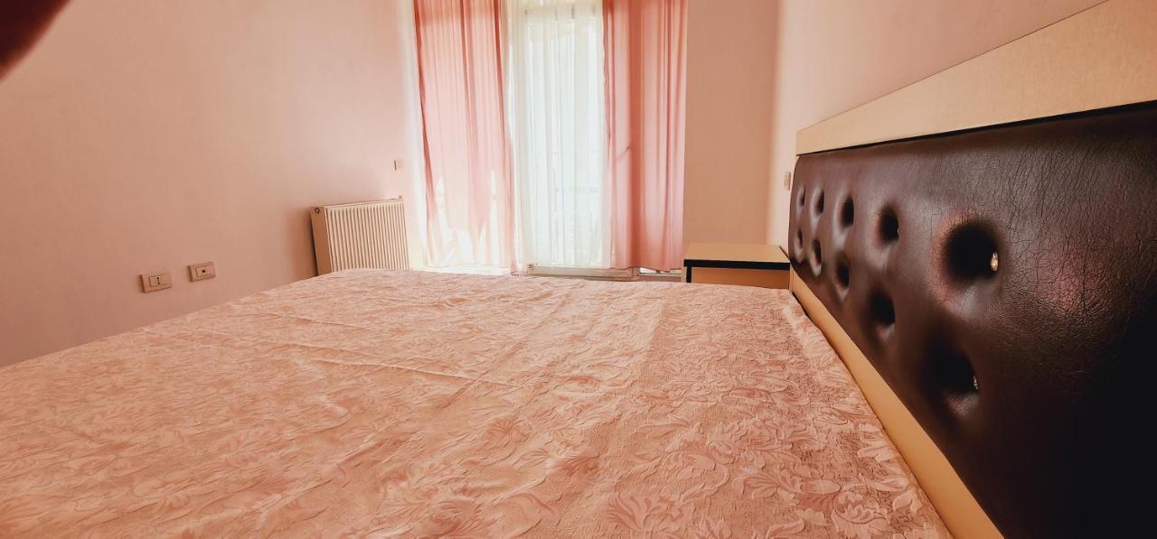 Pleasant Apartment With Free Dedicated Parking In Komuna E Parisit Tiran Dış mekan fotoğraf