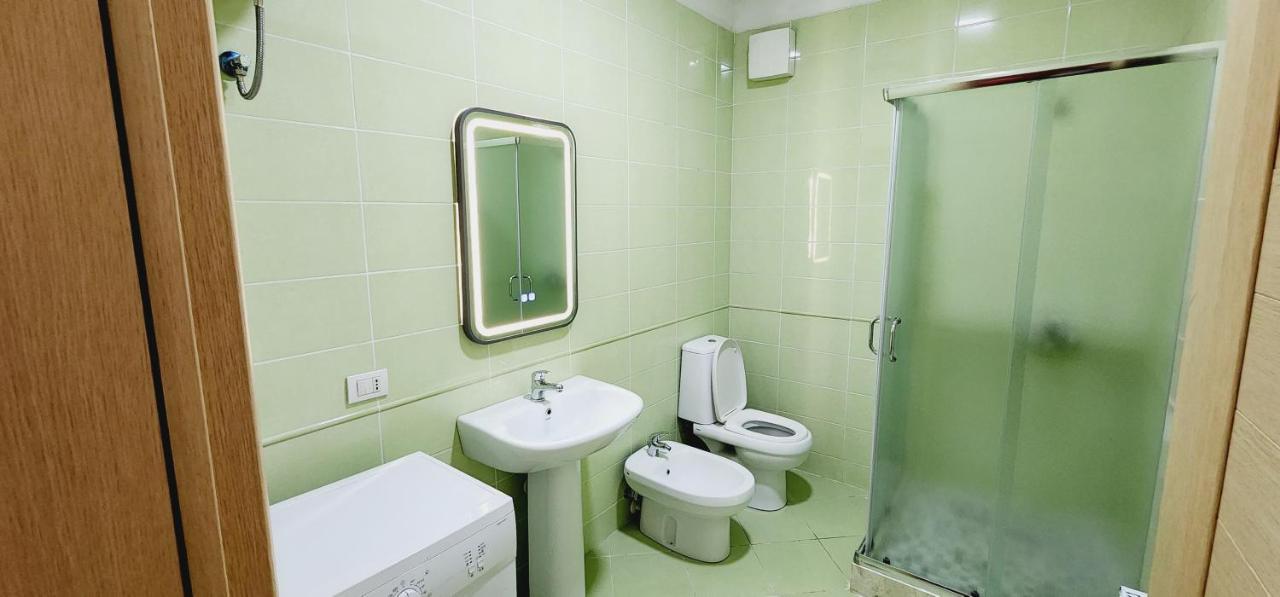 Pleasant Apartment With Free Dedicated Parking In Komuna E Parisit Tiran Dış mekan fotoğraf