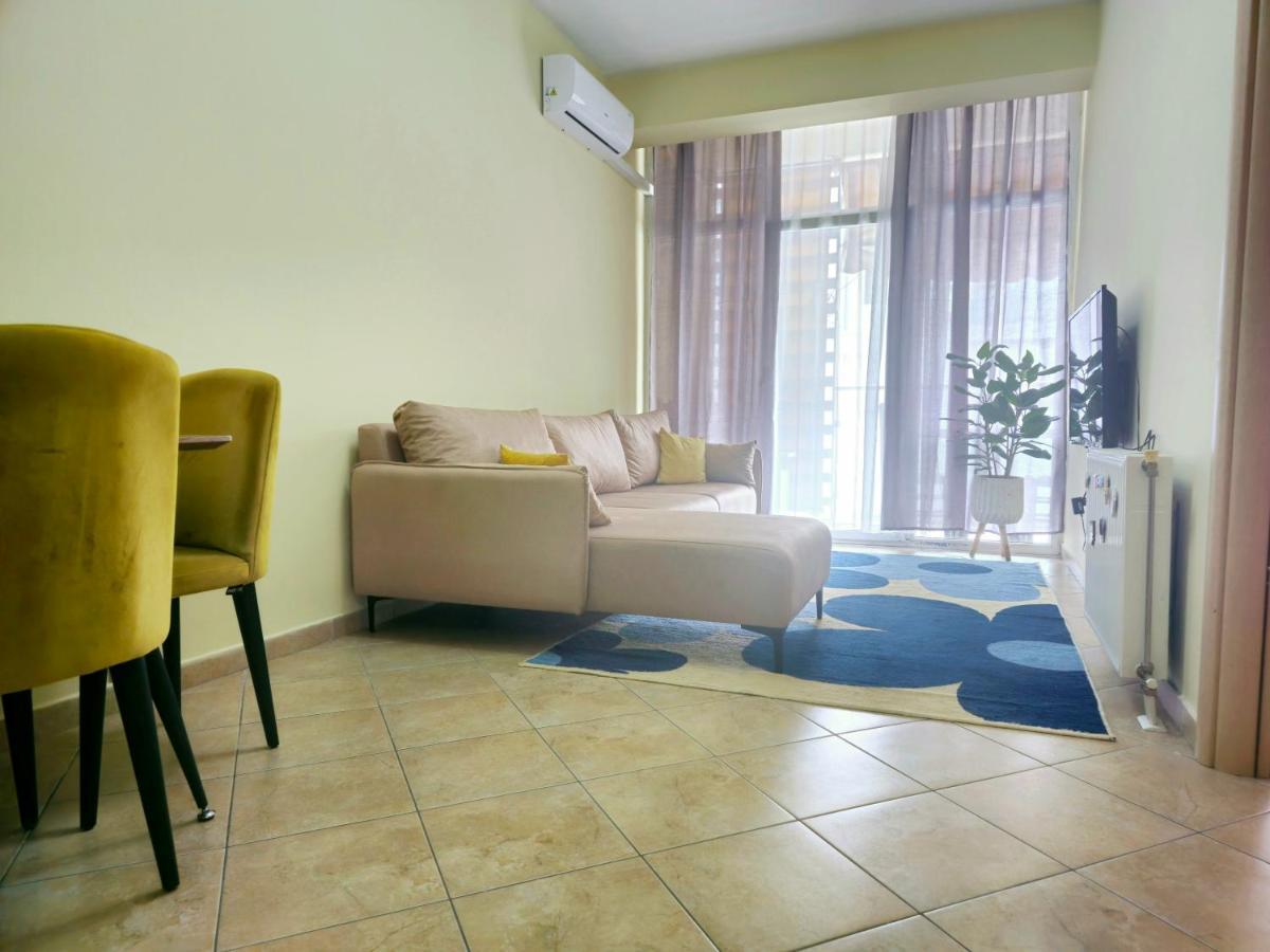 Pleasant Apartment With Free Dedicated Parking In Komuna E Parisit Tiran Dış mekan fotoğraf